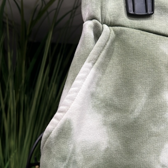 gofashion M/L 2 piece green Tydie  66% COTTON (ALGODON 34% POLYESTER /
POLIÉSTER - Picture 7 of 8